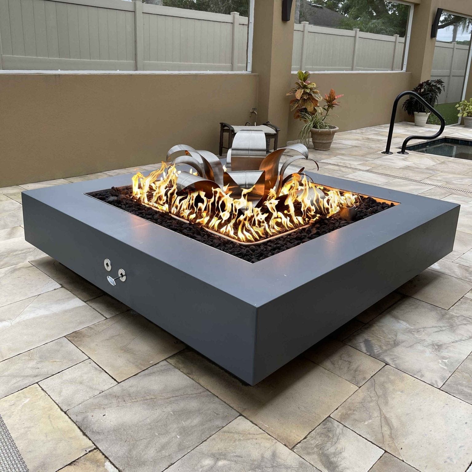 The Outdoor Plus Fire Pit The Outdoor Plus Cabo Square Fire Pit | GFRC Concrete